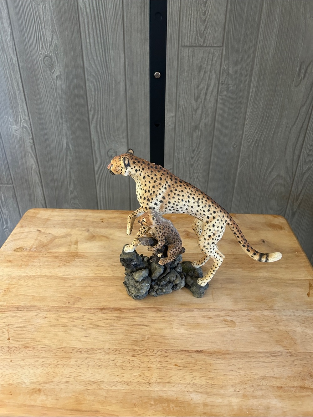 The Hamilton Collection Cheetah